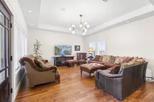 629 E 19th St, Houston, TX 77008 - Photo 4