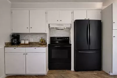 304 Frankie Street, Wharton, TX 77488 - Photo 10