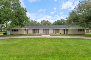 601 W 6th Street Alley W, Bay City, TX 77414 - Photo 2