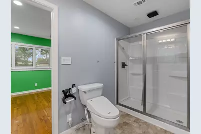 601 W 6th Street, Bay City, TX 77414 - Photo 6