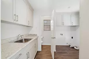 219 Big Hollow Ln, Houston, TX 77042 - Photo 18