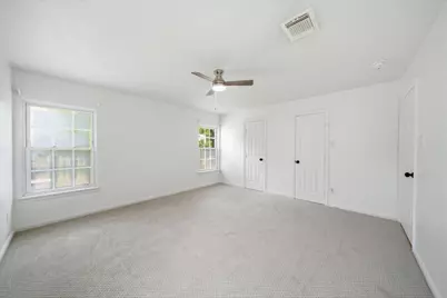 710 W 10th Street, Houston, TX 77008 - Photo 18