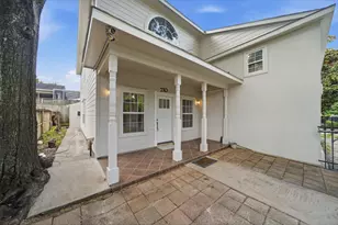 710 W 10th St, Houston, TX 77008 - Photo 2