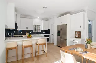 710 W 10th St, Houston, TX 77008 - Photo 6