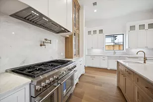 1236 Martin St, Houston, TX 77018 - Photo 10