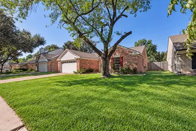 9631 Secretariat Drive, Houston, TX 77065 - Photo 2
