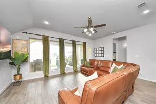 1711 Rustling Creek Dr, Missouri City, TX 77459 - Photo 10
