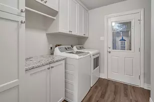 4702 Spring Ln, Baytown, TX 77521 - Photo 12