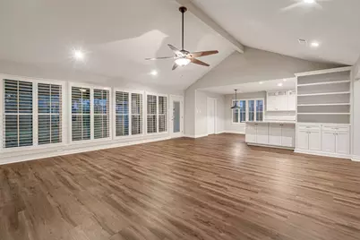 4702 Spring Lane, Baytown, TX 77521 - Photo 8