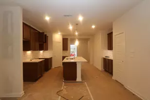 240 Hazy Pnes Ln, Willis, TX 77378 - Photo 4
