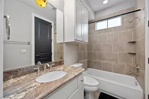 328 Bomar St, Houston, TX 77006 - Photo 10