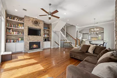 328 Bomar Street, Houston, TX 77006 - Photo 1