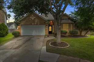 314 Diamond Bay Dr, Dickinson, TX 77539 - Photo 2