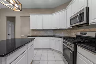 314 Diamond Bay Dr, Dickinson, TX 77539 - Photo 12