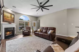 314 Diamond Bay Dr, Dickinson, TX 77539 - Photo 12