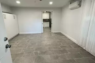 7410 Ilex St, Houston, TX 77012 - Photo 4