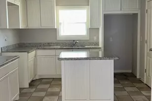 5440 Margo Ln, Beaumont, TX 77708 - Photo 8