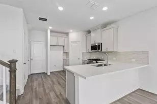 2234 Villa Clara Dr, Friendswood, TX 77546 - Photo 6