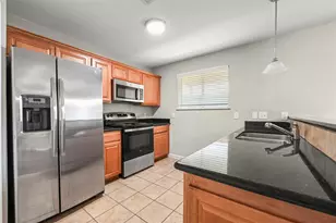 1520 Sherwood Forest St, Houston, TX 77043 - Photo 1