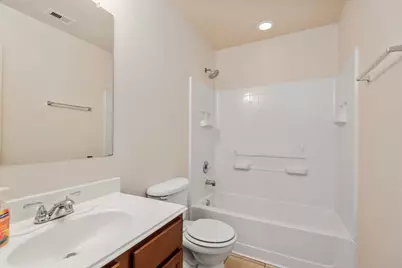 8723 Summerset Meadow Court, Houston, TX 77075 - Photo 14