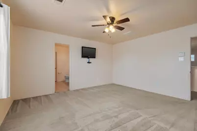 8723 Summerset Meadow Court, Houston, TX 77075 - Photo 16