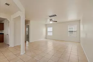 8723 Summerset Meadow Ct, Houston, TX 77075 - Photo 6