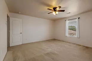 8723 Summerset Meadow Ct, Houston, TX 77075 - Photo 18