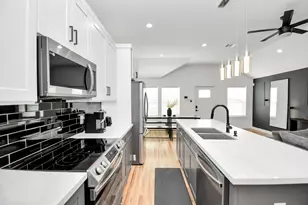 5125 Chennault St, Houston, TX 77033 - Photo 2