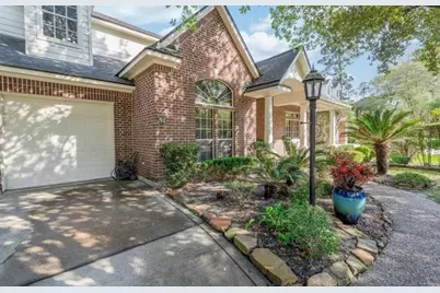94 E Fairbranch Circle, The Woodlands, TX 77382 - Photo 4