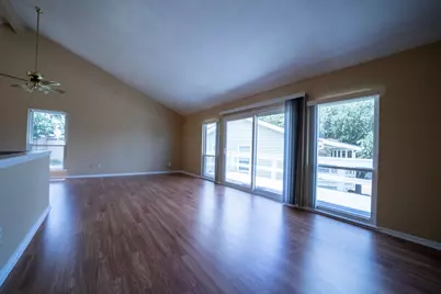 135 April Point Drive N, Montgomery, TX 77356 - Photo 18