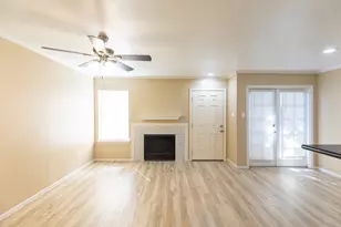 14600 Fonmeadow Dr, Houston, TX 77035 - Photo 24