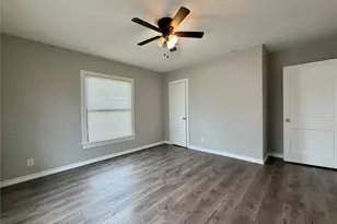 1214 W 5th St, Freeport, TX 77541 - Photo 18