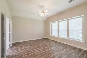 5911 Brook Bend Dr, Sugar Land, TX 77479 - Photo 26