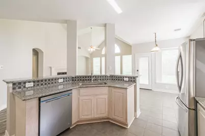 5911 Brook Bend Drive, Sugar Land, TX 77479 - Photo 10