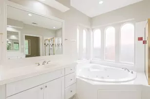 5911 Brook Bend Dr, Sugar Land, TX 77479 - Photo 30