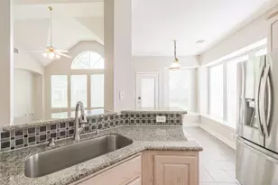 5911 Brook Bend Dr, Sugar Land, TX 77479 - Photo 14