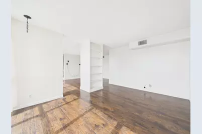 5001 Woodway Drive #1103, Houston, TX 77056 - Photo 6