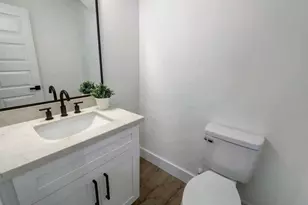 1211 Dewalt St, Houston, TX 77088 - Photo 24