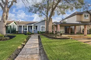 1423 Richelieu Ln, Houston, TX 77018 - Photo 2