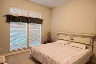 2227 Greenhaven Dr, Sugar Land, TX 77479 - Photo 12