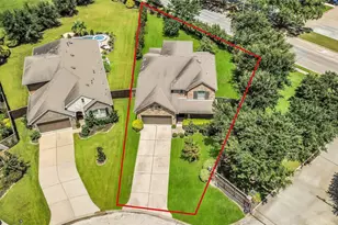 100 Castlegate Ln, Houston, TX 77065 - Photo 2
