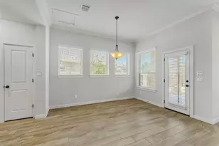 100 Castlegate Ln, Houston, TX 77065 - Photo 12
