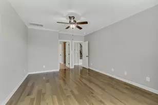 100 Castlegate Ln, Houston, TX 77065 - Photo 18