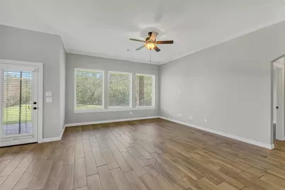 100 Castlegate Lane, Houston, TX 77065 - Photo 10