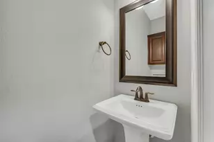 100 Castlegate Ln, Houston, TX 77065 - Photo 16