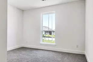 2241 W Post Oak Cir, Dayton, TX 77535 - Photo 8