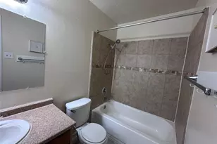 9700 Leawood Blvd, Houston, TX 77099 - Photo 10