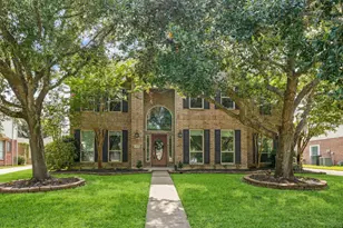 3406 Castle Pond Ct, Pearland, TX 77584 - Photo 2