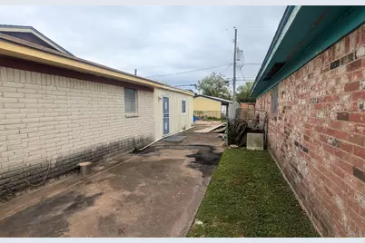 8834 Judwin Street, Houston, TX 77075 - Photo 4