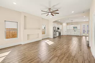 1019 Ellington St, Houston, TX 77088 - Photo 4